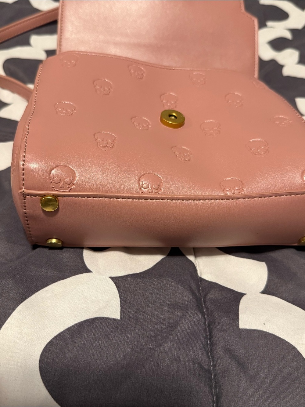Betsey Johnson Blush Pink Skullicious Top Handle Crossbody Bag - Picture 5 of 7